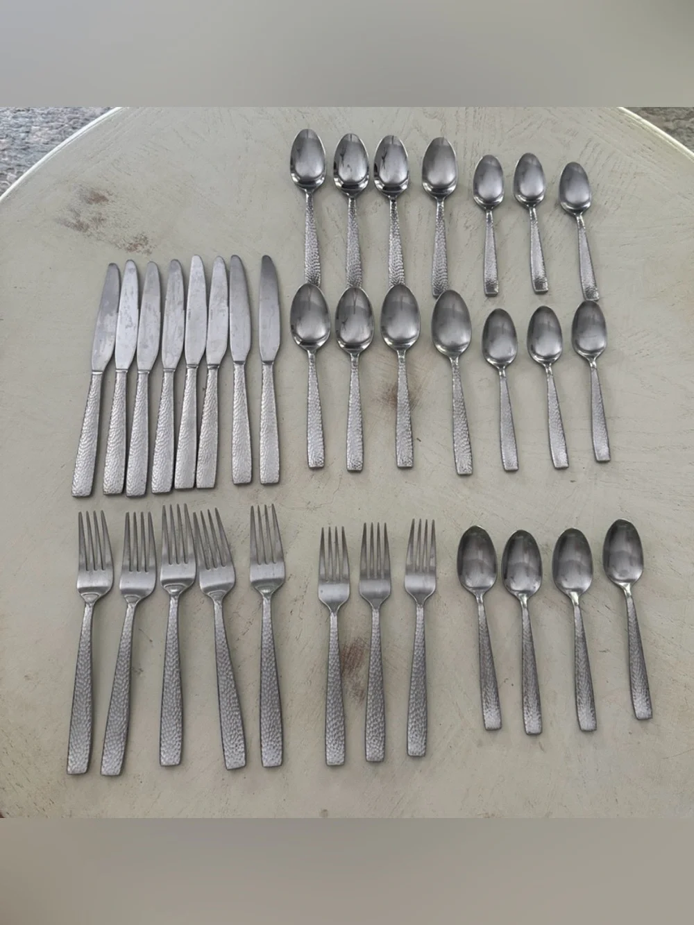 Oneida Illuma hammered metal flatware dinner forks (5)